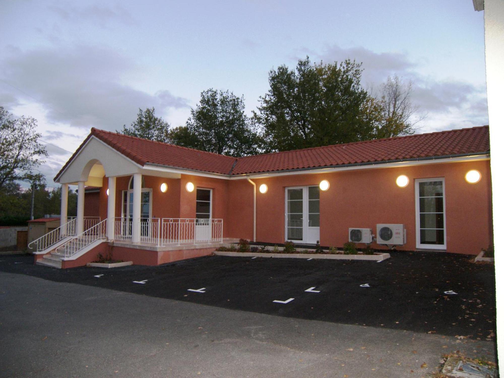 Hostellerie Del Matin Calme Montverdun Buitenkant foto